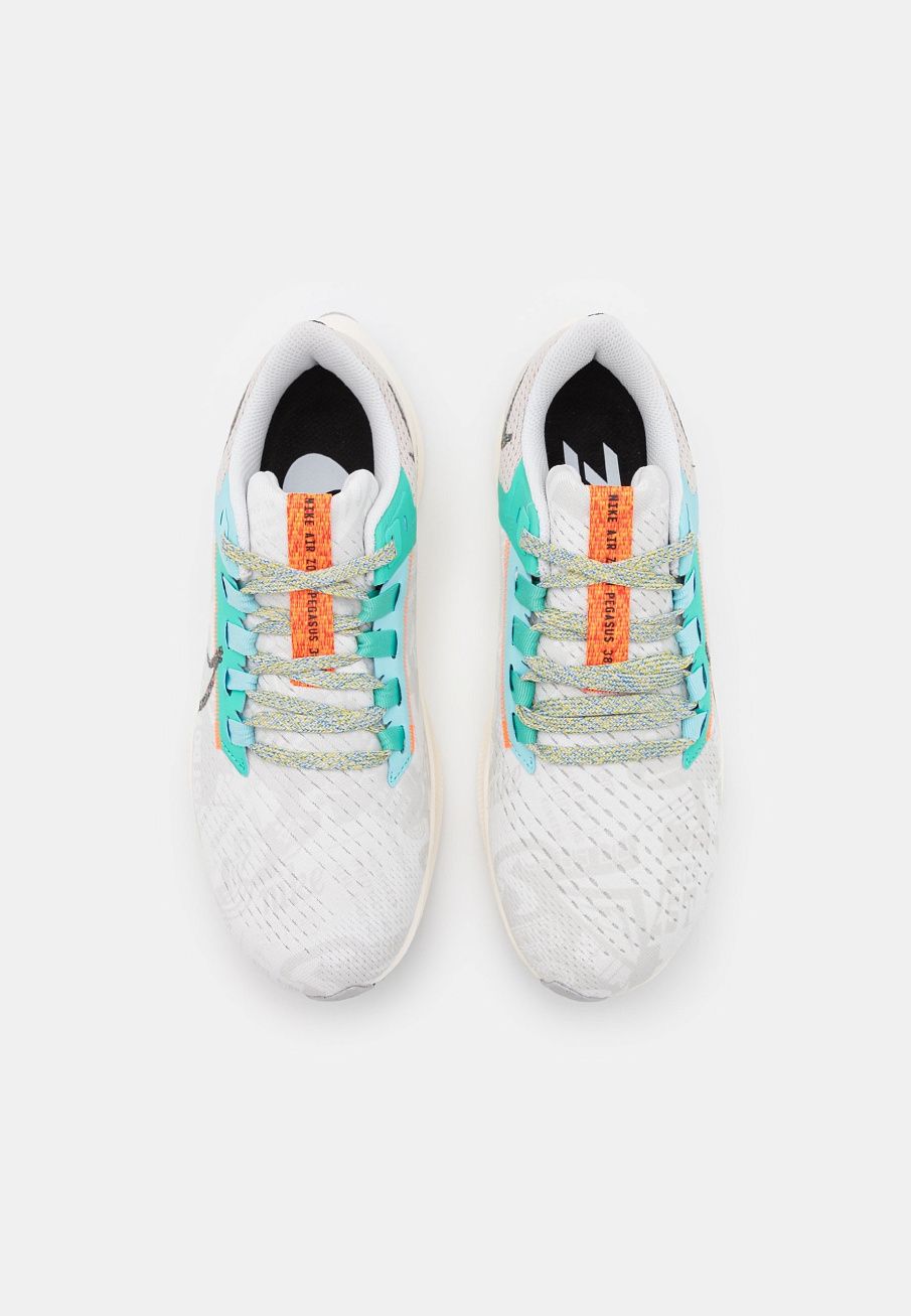 Фото № 4 с приближением к товару «‎Nike Air Zoom Pegasus 38»