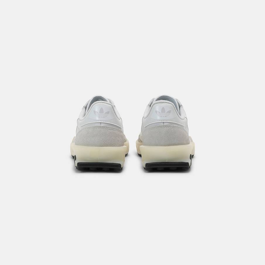 Фото № 3 с приближением к товару «‎Adidas Modern Indoor »