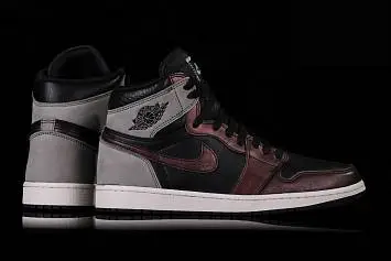 Nike Air Jordan 1 Retro OG Patina  - 3
