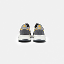 Фото № 3 с приближением к товару «‎Adidas Retropy F2 »