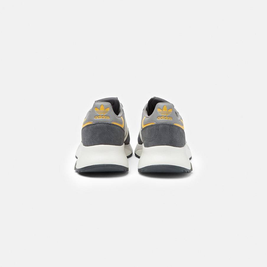 Фото № 3 с приближением к товару «‎Adidas Retropy F2 »