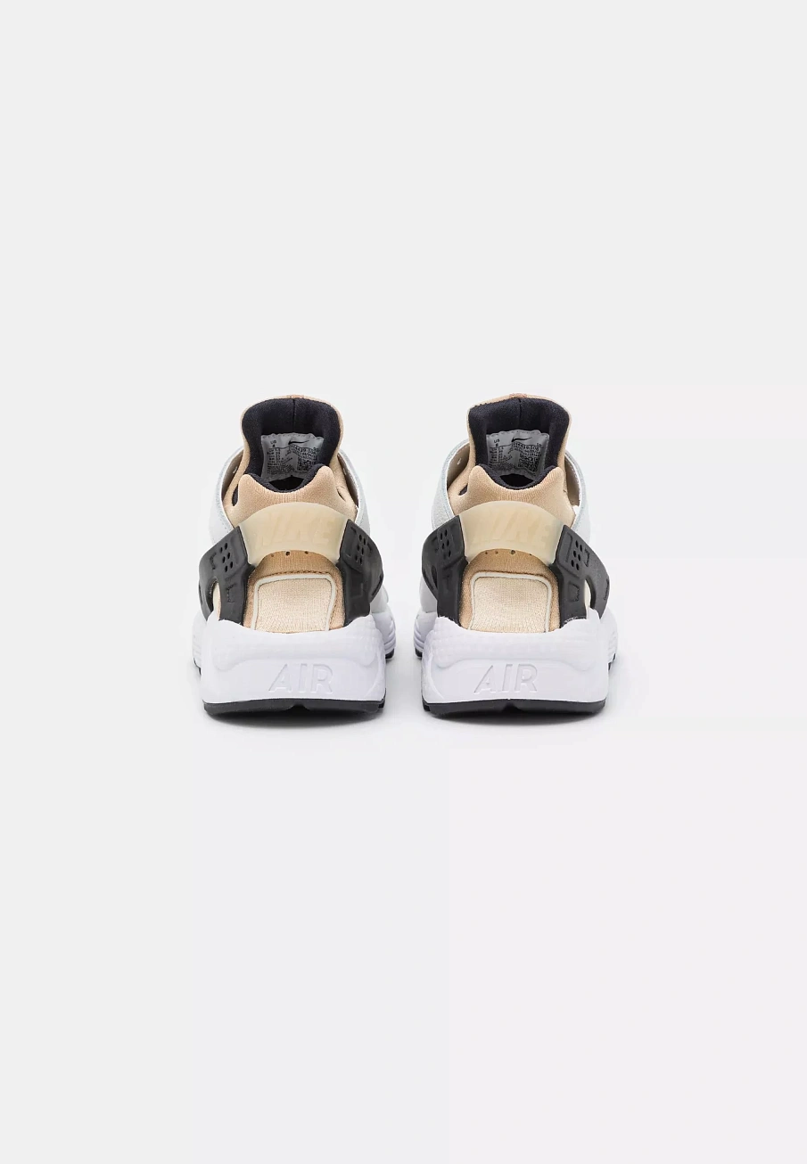 Фото № 2 с приближением к товару «‎AIR HUARACHE»