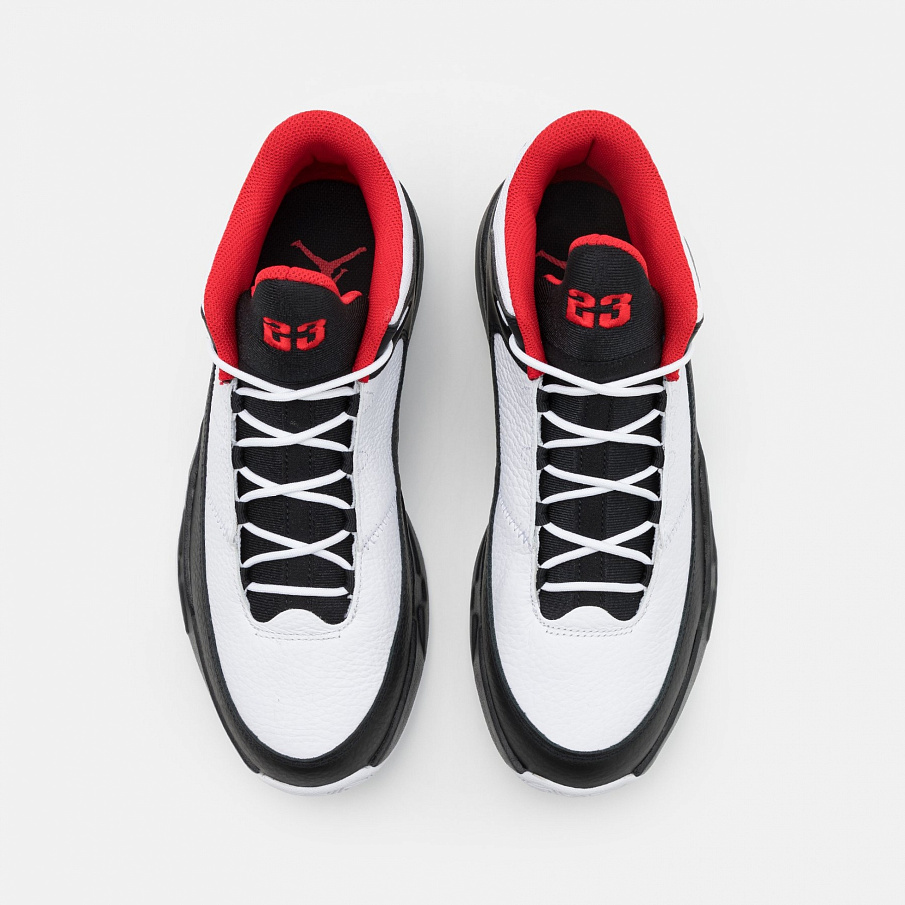 Фото № 4 с приближением к товару «‎Jordan Max Aura 3 »