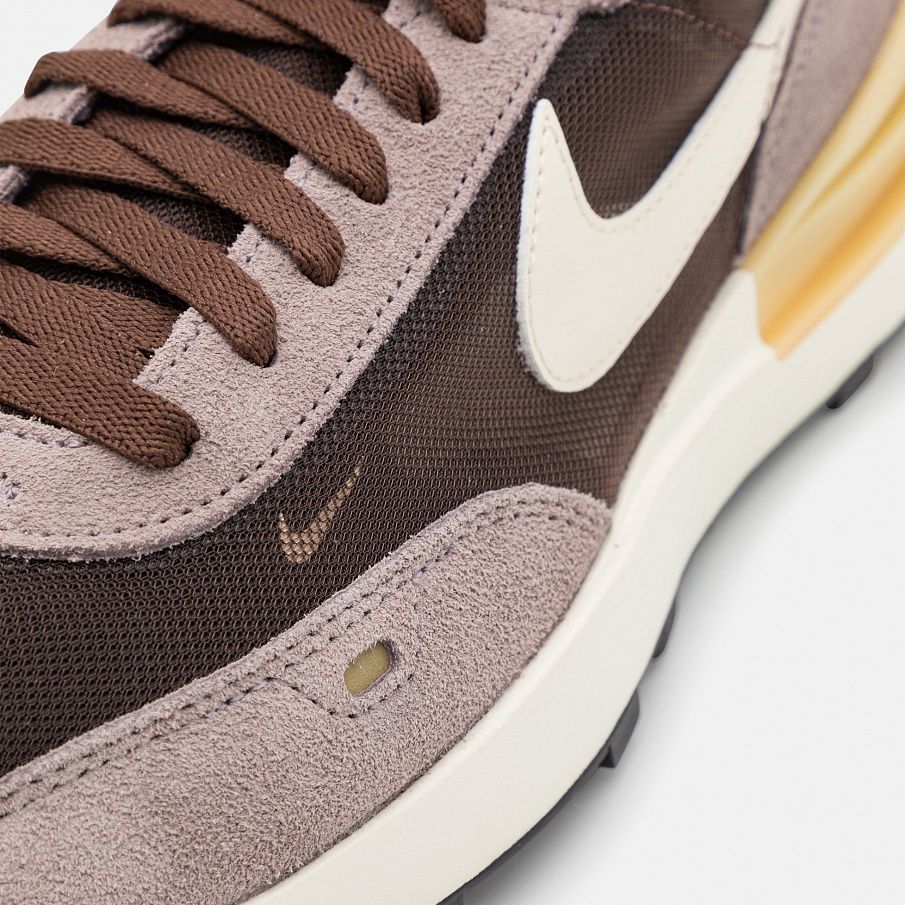 Фото № 3 с приближением к товару «‎Nike Waffle One »