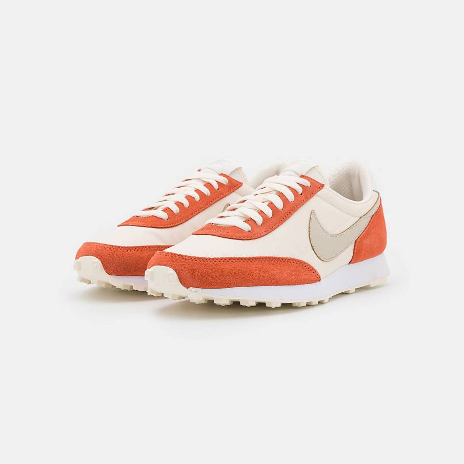 Фото № 2 с приближением к товару «‎Nike Daybreak »