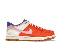 Фото № 1 с приближением к товару «‎Nike Dunk Low SE»