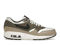 Фото № 1 с приближением к товару «‎Nike Air Max1 Essential»