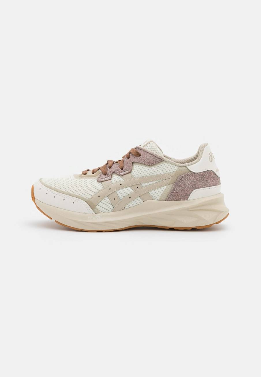 Фото № 1 с приближением к товару «‎Asics Tartherblast »