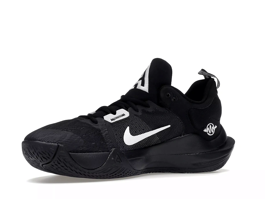 Фото № 2 с приближением к товару «‎Nike Giannis Immortality 2 Black Holographic Swoosh»