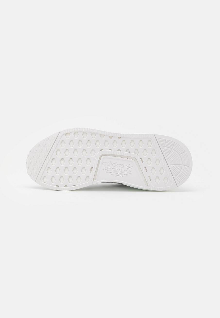 Фото № 5 с приближением к товару «‎Adidas Nmd_r1 Original Shoes »