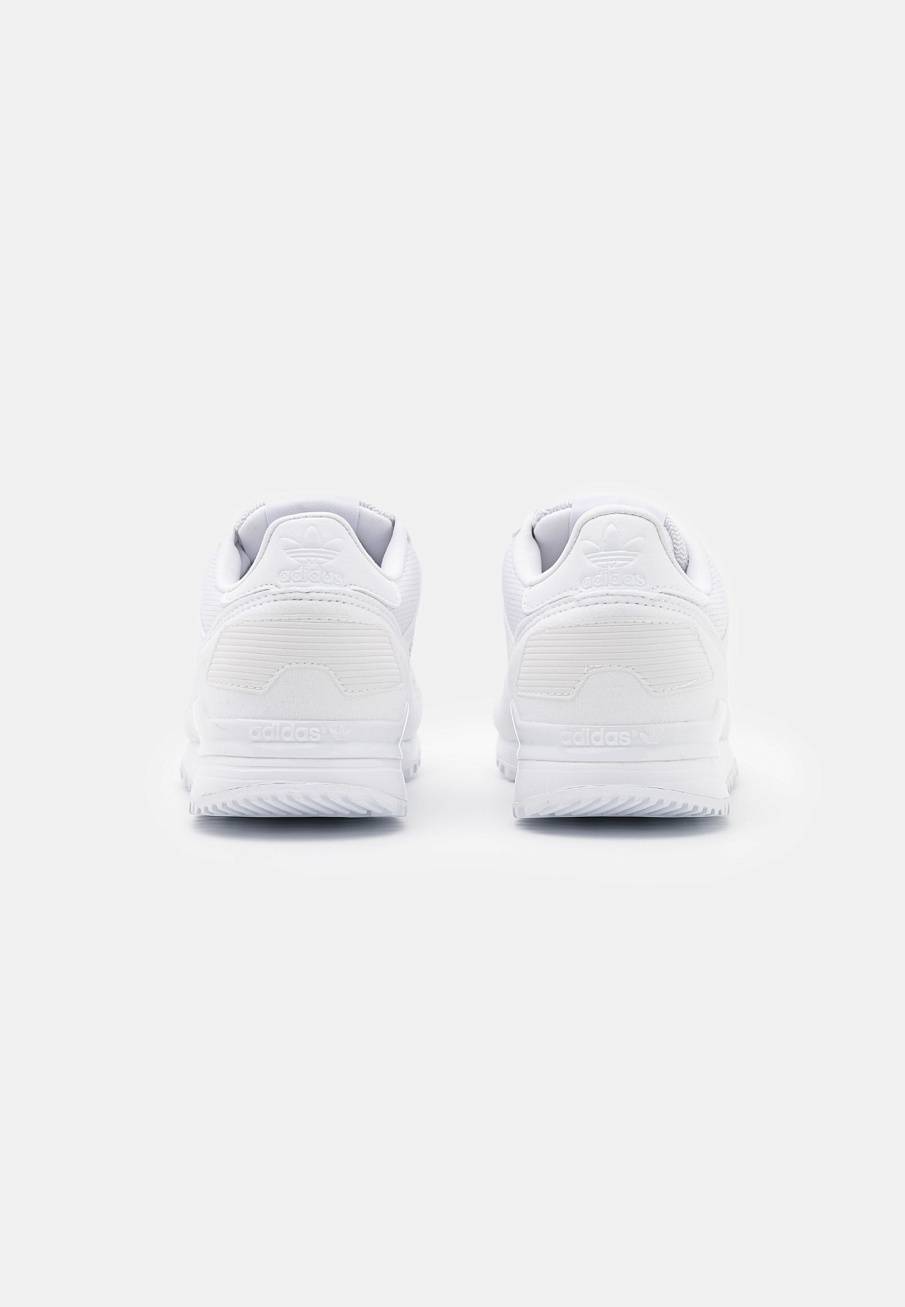 Фото № 3 с приближением к товару «‎Adidas ZX 700 »