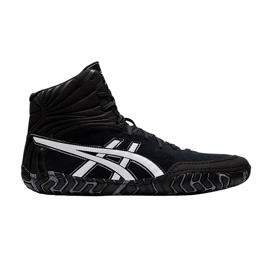 Фото № 1 с приближением к товару «‎Asics Aggressor 5 Black White»