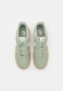Фото № 4 с приближением к товару «‎AIR FORCE 1 07 LV8»