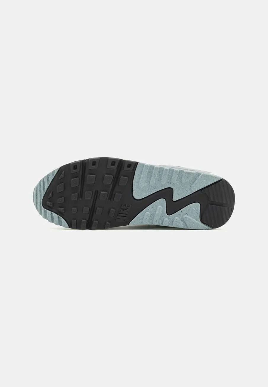 Фото № 4 с приближением к товару «‎AIR MAX 90 SE»