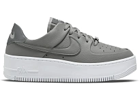 Фото № 1 с приближением к товару «‎Nike Air Force 1 Sage Low Light Smoke Grey »