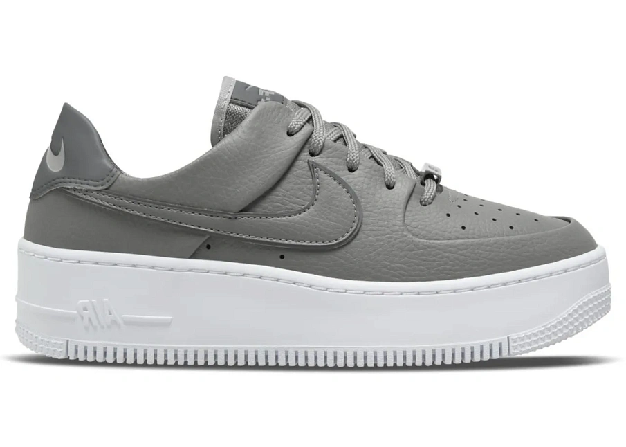 Фото № 1 с приближением к товару «‎Nike Air Force 1 Sage Low Light Smoke Grey »