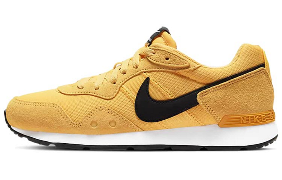 Фото № 1 с приближением к товару «‎Nike Venture Runner Wmns BlackYellow»