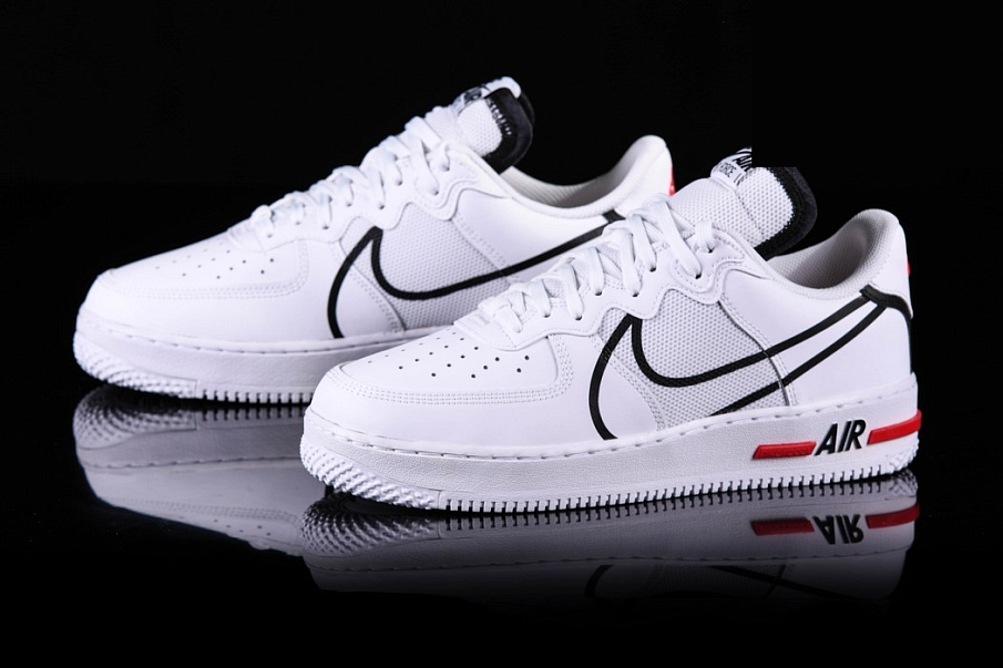 Фото № 1 с приближением к товару «‎Nike Air Force 1 React»