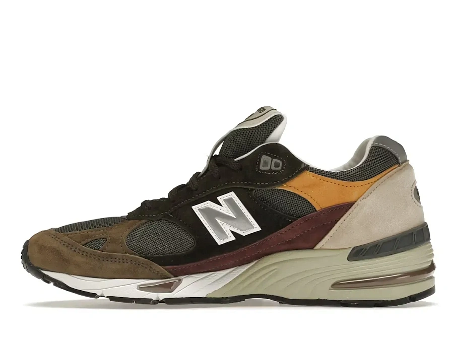 Фото № 3 с приближением к товару «‎New Balance 991»
