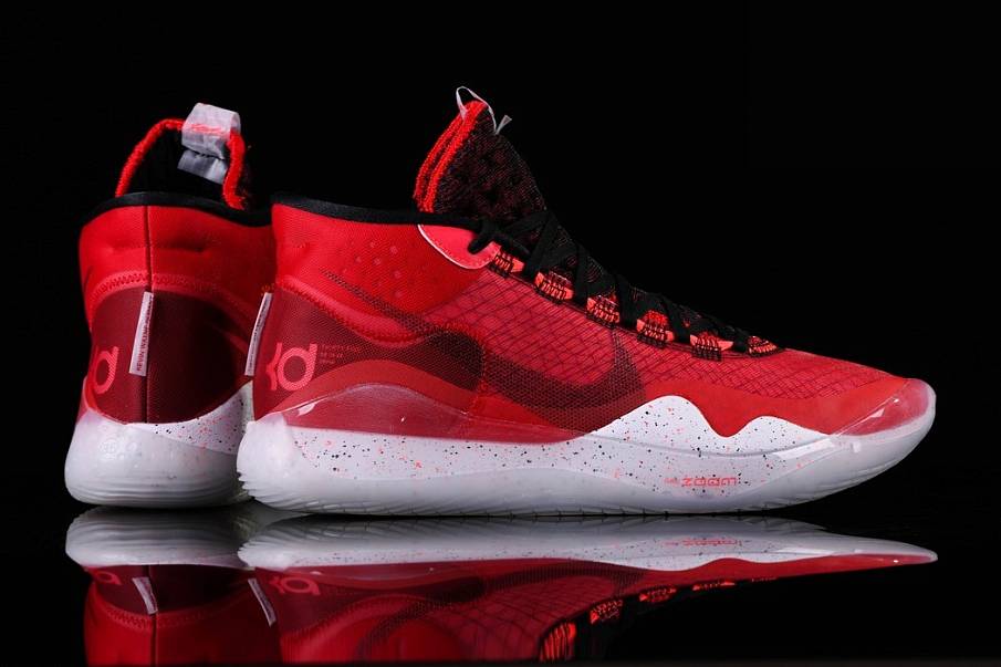 Фото № 2 с приближением к товару «‎Nike Zoom KD 12 University »