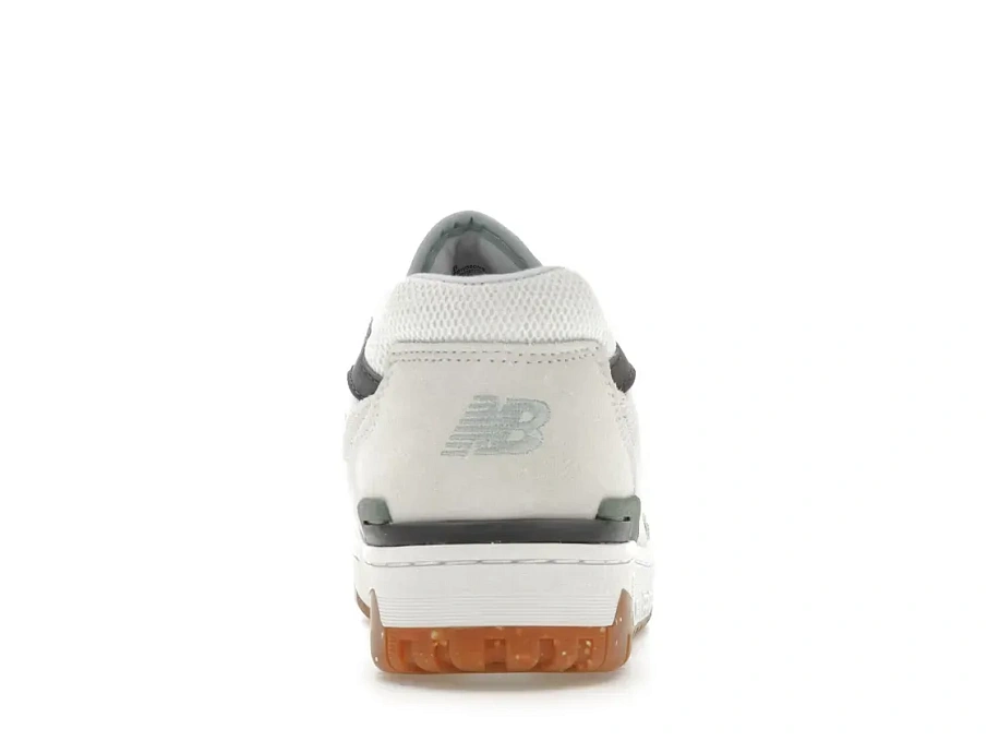 Фото № 4 с приближением к товару «‎New Balance 550»