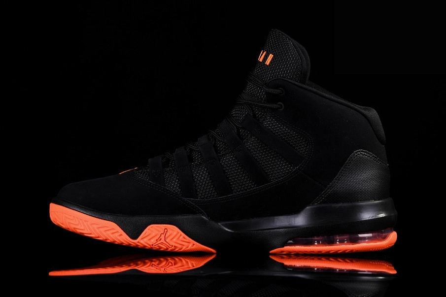 Фото № 1 с приближением к товару «‎Nike Air Jordan Max Aura »