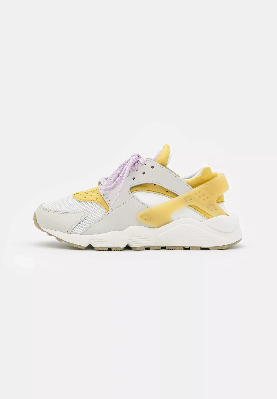 Фото № 1 с приближением к товару «‎AIR HUARACHE TMS»