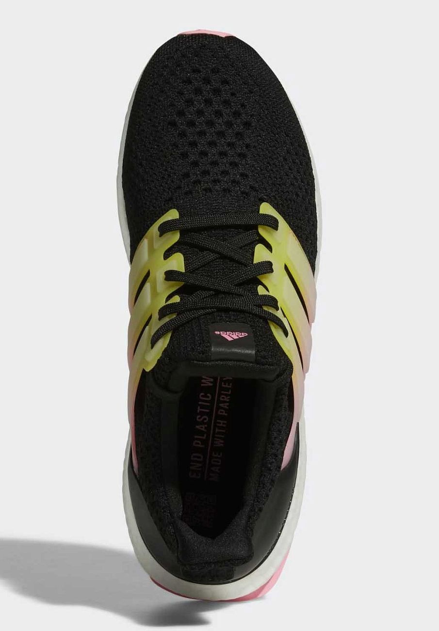 Фото № 4 с приближением к товару «‎Adidas Ultraboost »