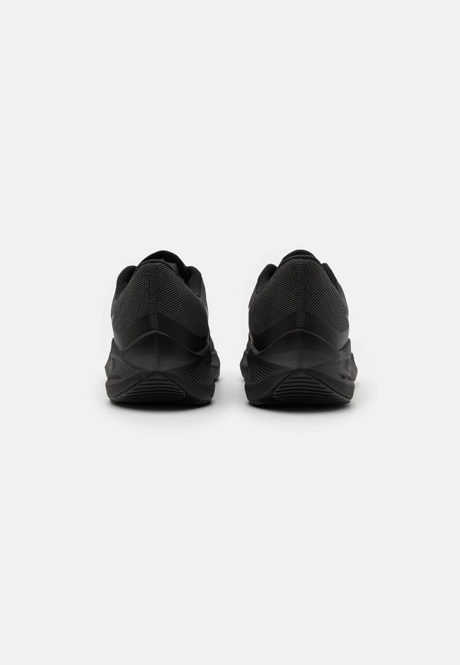 Фото № 3 с приближением к товару «‎Nike Winflo 8»