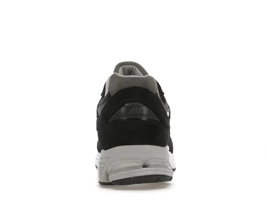 Фото № 4 с приближением к товару «‎New Balance 2002R»