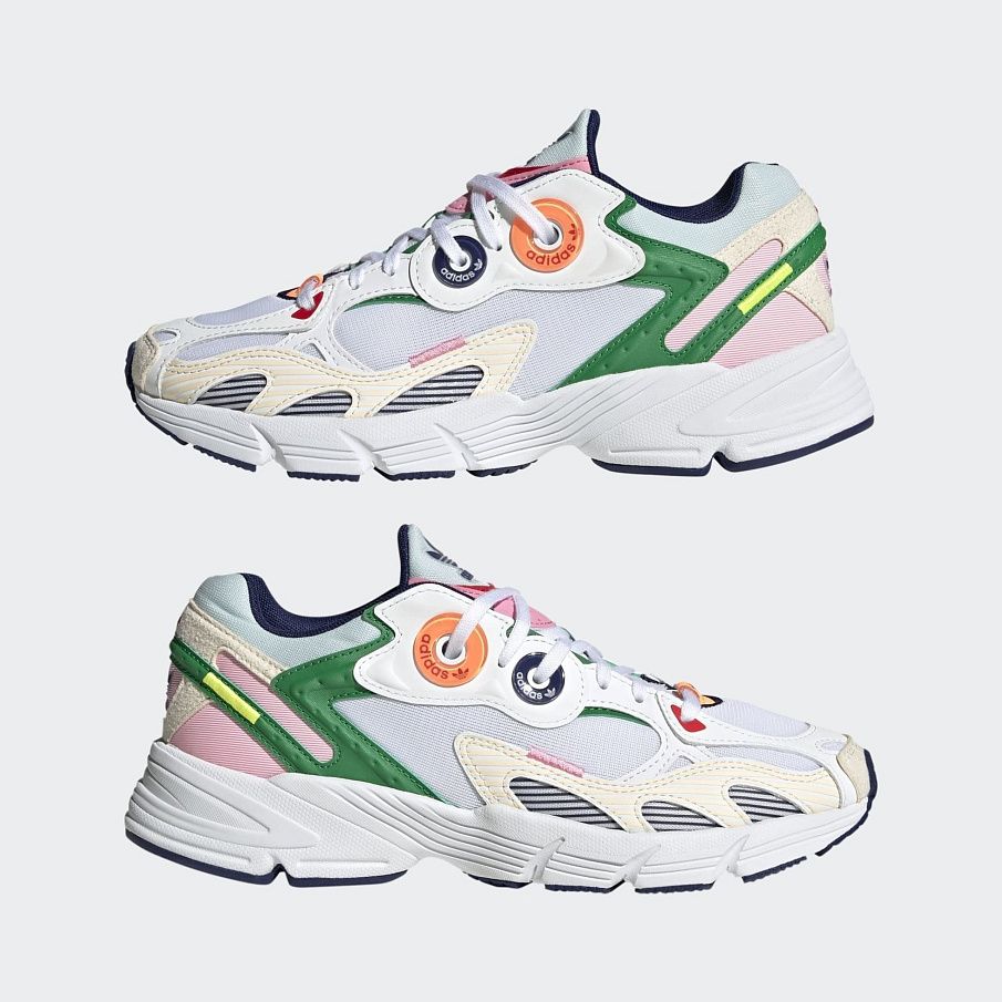 Фото № 1 с приближением к товару «‎Кроссовки Adidas SPAD111A211-A11»