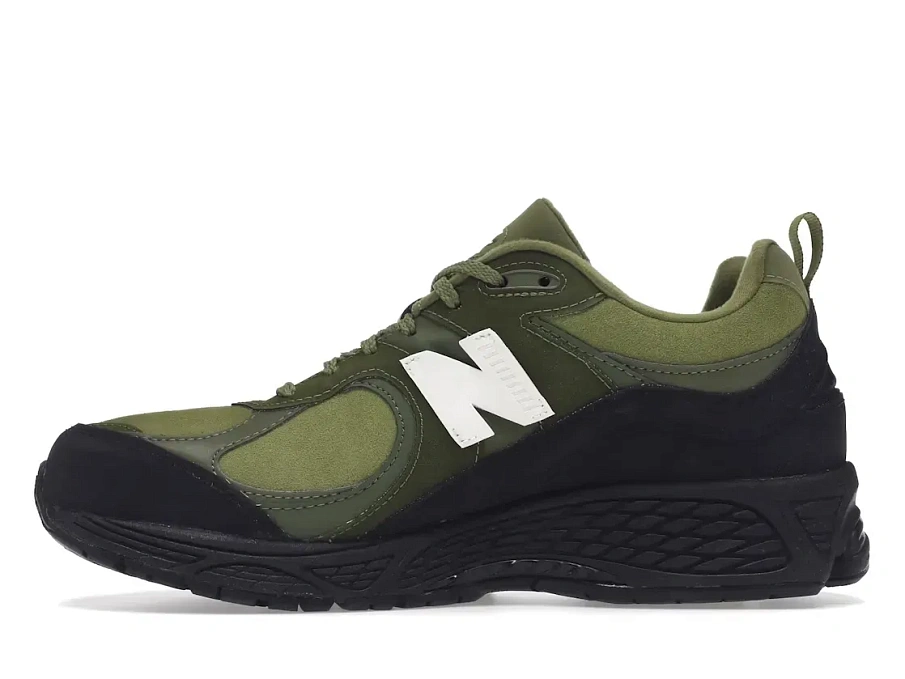 Фото № 3 с приближением к товару «‎New Balance 2002R»