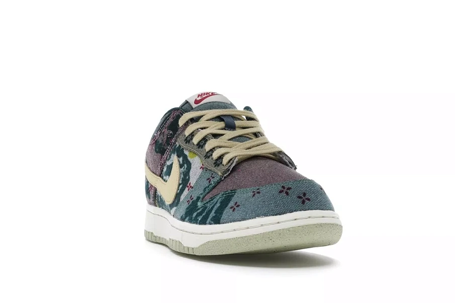 Фото № 3 с приближением к товару «‎Nike Dunk Low Community Garden»