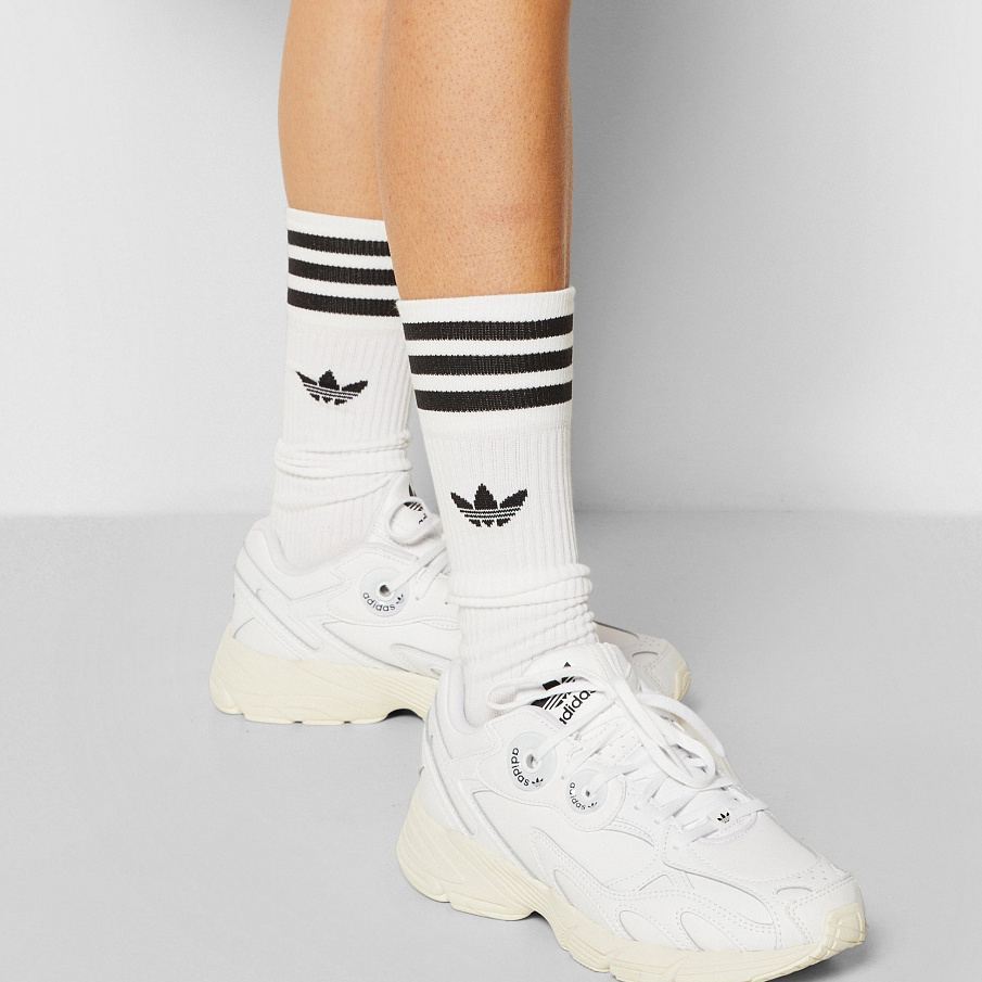 Фото № 3 с приближением к товару «‎Adidas Astir »