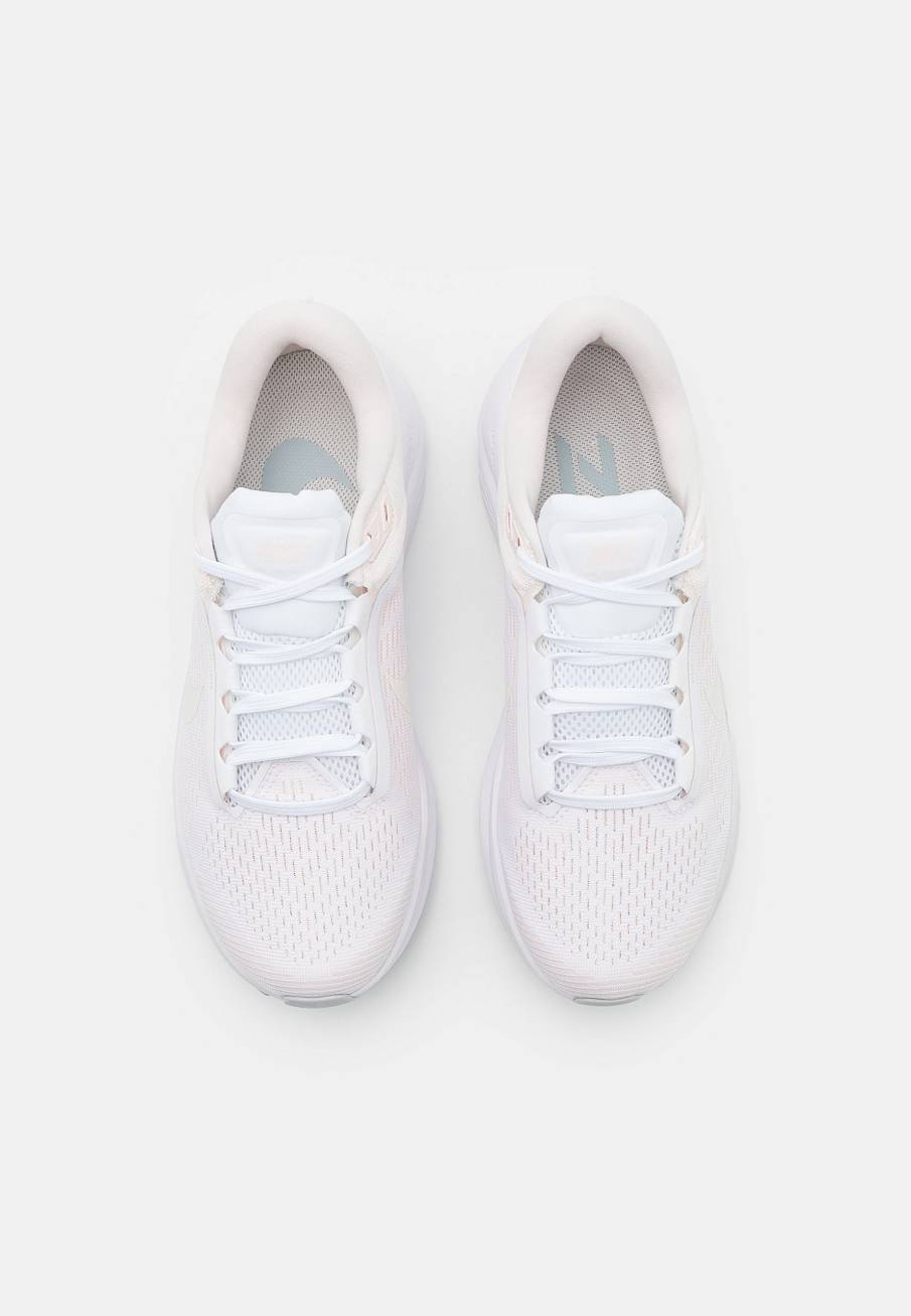Фото № 4 с приближением к товару «‎Nike Air Zoom Structure 24»