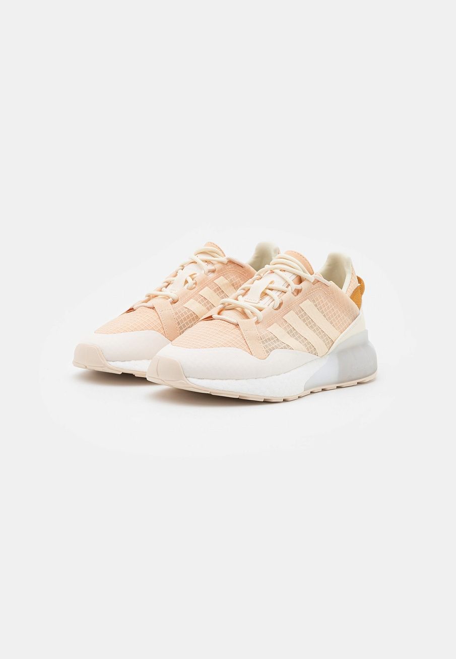 Фото № 2 с приближением к товару «‎Adidas ZX 2K Boost Pure »