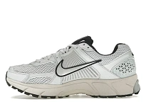 Фото № 3 с приближением к товару «‎Nike Zoom Vomero 5»