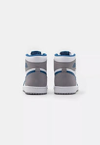 Фото № 4 с приближением к товару «‎AIR JORDAN 1 RETRO UNISEX»