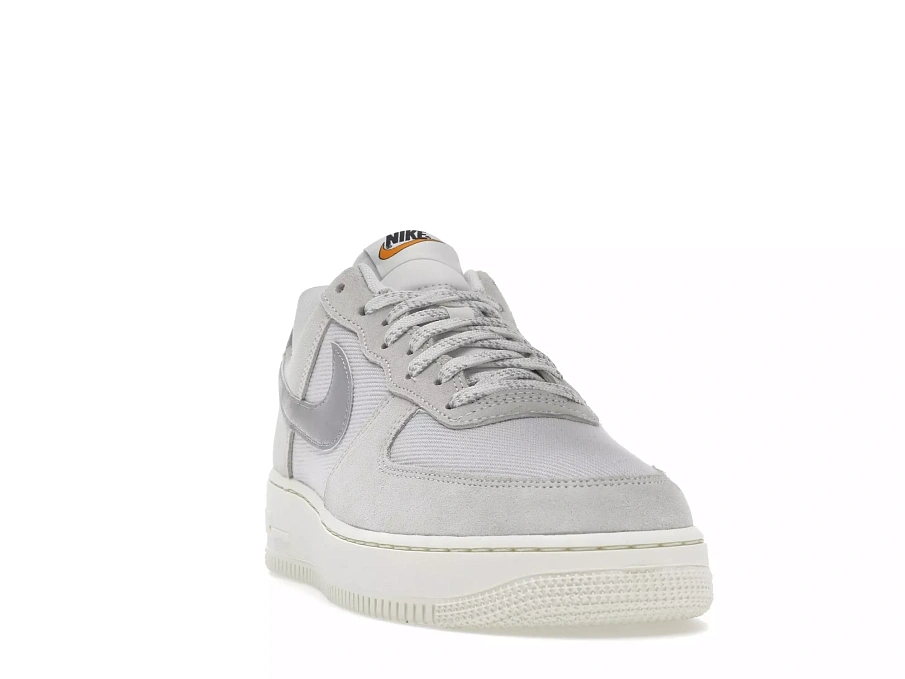 Фото № 1 с приближением к товару «‎Nike Air Froce 1 Low '07 LV8 Vintage Certified Fresh Photon Dust Sail»