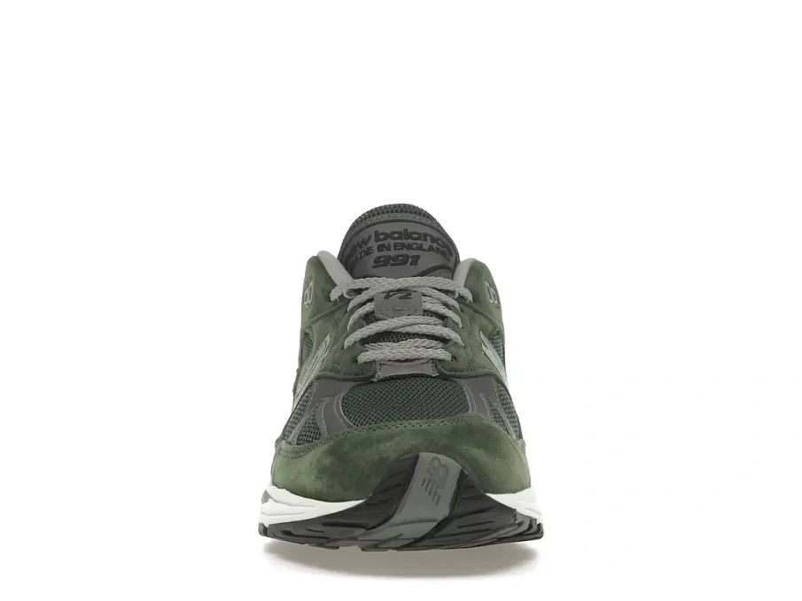 Фото № 2 с приближением к товару «‎New Balance 991v2»