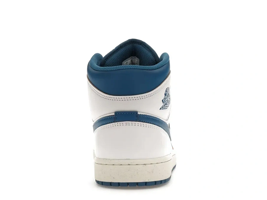 Фото № 4 с приближением к товару «‎Jordan 1 Mid SE»