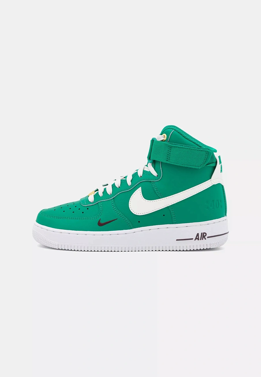 Фото № 1 с приближением к товару «‎WMNS AIR FORCE 1 HI SE»