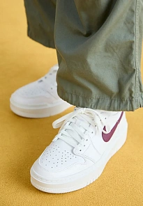 Фото № 2 с приближением к товару «‎AIR JORDAN 1 ELEVATE»
