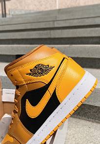 Фото № 4 с приближением к товару «‎Air Jordan 1 Mid University Gold»