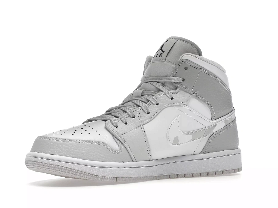 Фото № 4 с приближением к товару «‎Jordan 1 Mid Grey Camo»