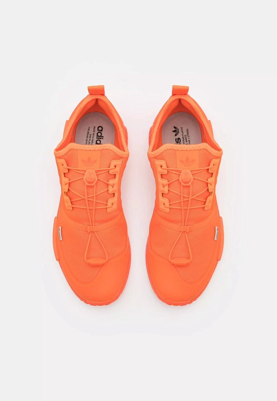 Фото № 4 с приближением к товару «‎NMD R1 TR UNISEX»