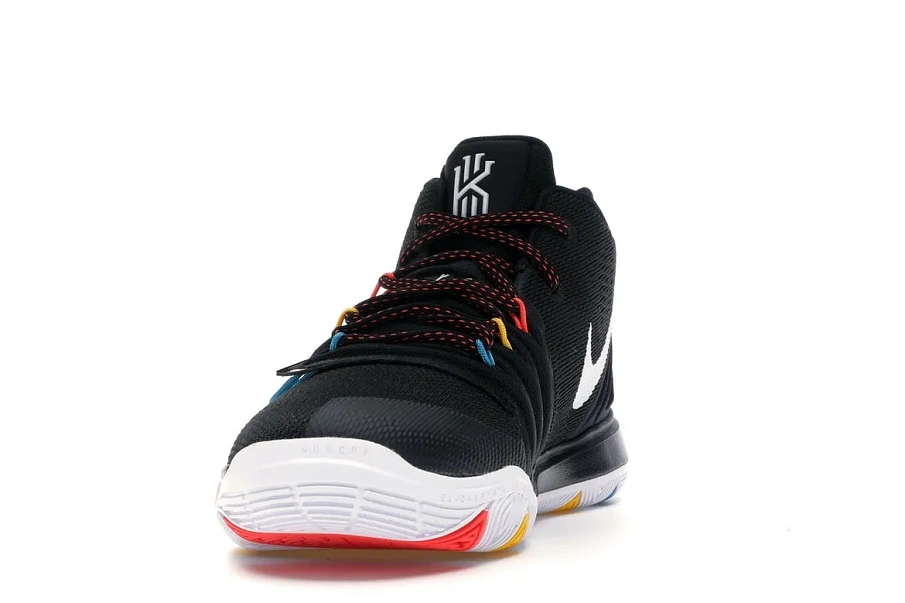Фото № 4 с приближением к товару «‎Nike Kyrie 5 Friends »