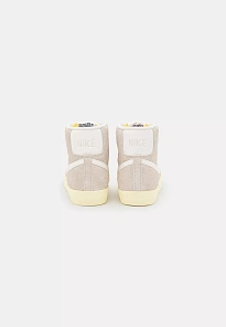 Фото № 4 с приближением к товару «‎W BLAZER MID '77 VNTG»