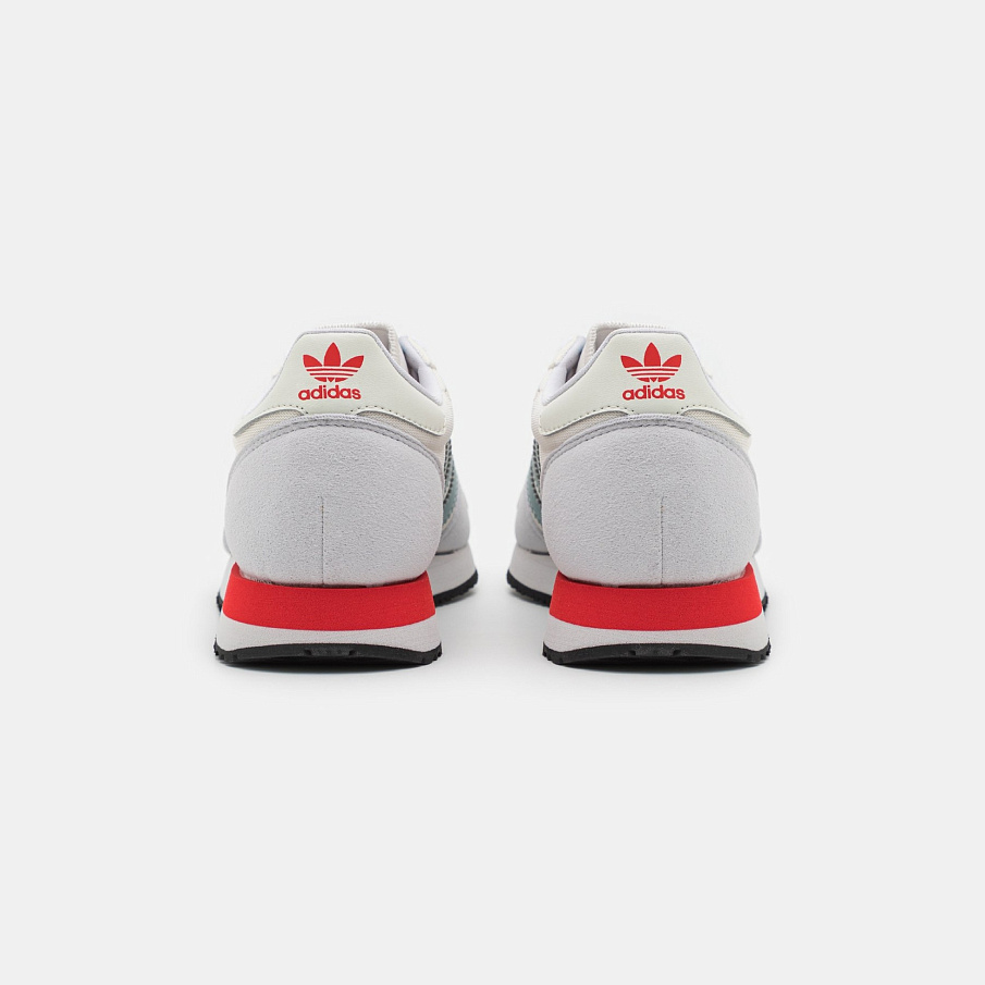 Фото № 3 с приближением к товару «‎Adidas Usa 84 »