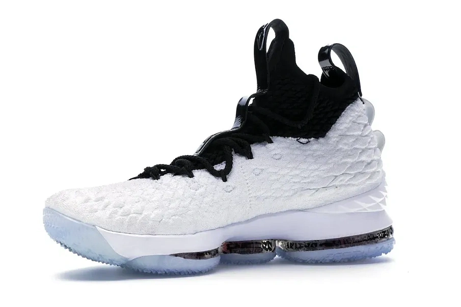 Фото № 3 с приближением к товару «‎Nike LeBron 15 Graffiti»